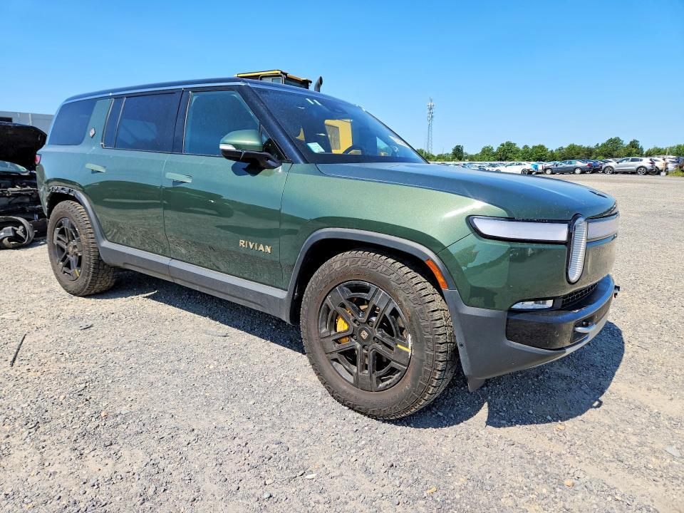 7PDSGABA3PN016487 2023 Rivian R1S photo no. 4