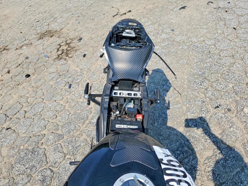 JS1GR7MA4J2101106 2018 Suzuki GSX-R750 photo no. 5