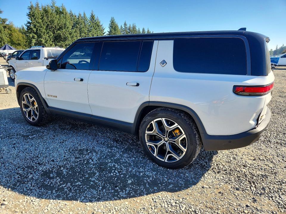 7PDSGCBP4SN057929         2025 Rivian R1S photo no. 2