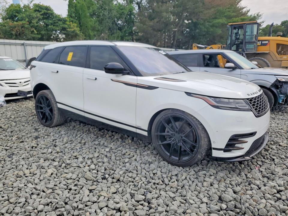 SALYL2RV2JA700692 2018 Land Rover Range Rover photo no. 4
