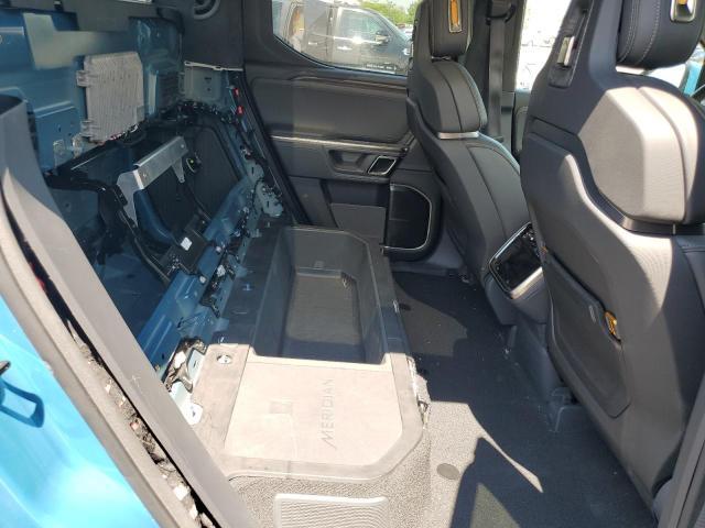 7FCTGAAL0NN000138 2022 Rivian R1T photo no. 11