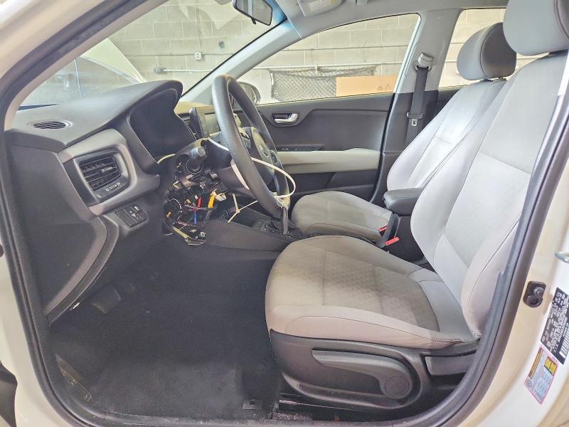 3KPA25AB2JE092068 2018 KIA Rio photo no. 7