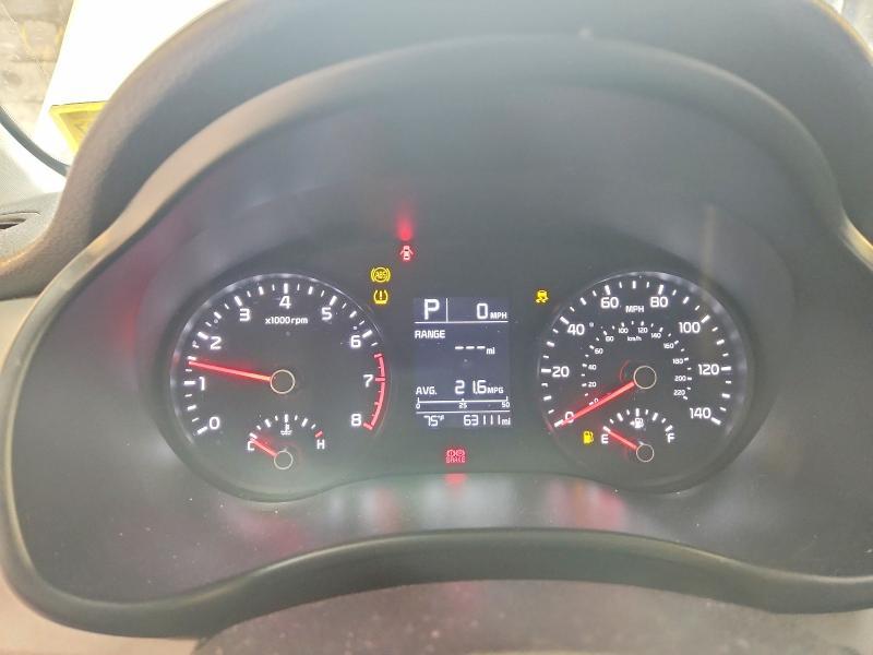 3KPA25AB2JE092068 2018 KIA Rio photo no. 9