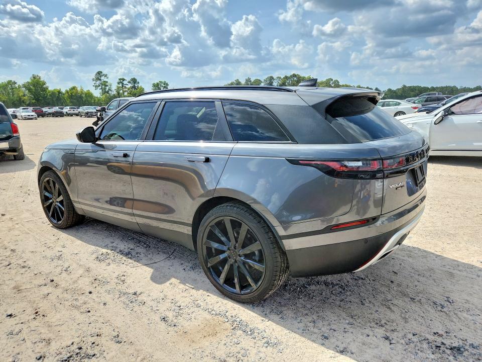 SALYB2RV3JA753517 2018 Land Rover Range Rover photo no. 2
