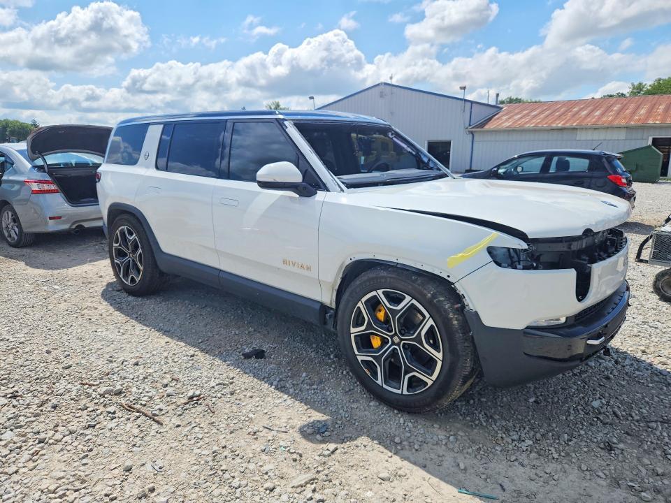 7PDSGABL1NN002019 2022 Rivian R1S photo no. 4