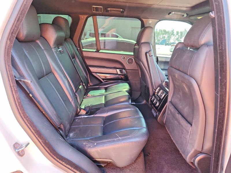 SALGR2FK1HA350275 2017 Land Rover Range Rover photo no. 10