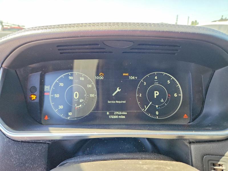 SALGR2FK1HA350275 2017 Land Rover Range Rover photo no. 9
