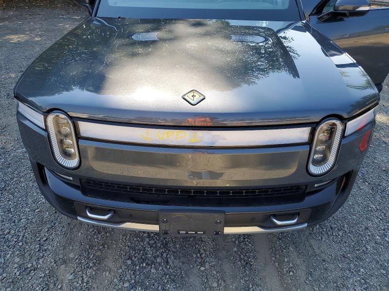 7FCTGAAA9NN011282 2022 Rivian R1T photo no. 11