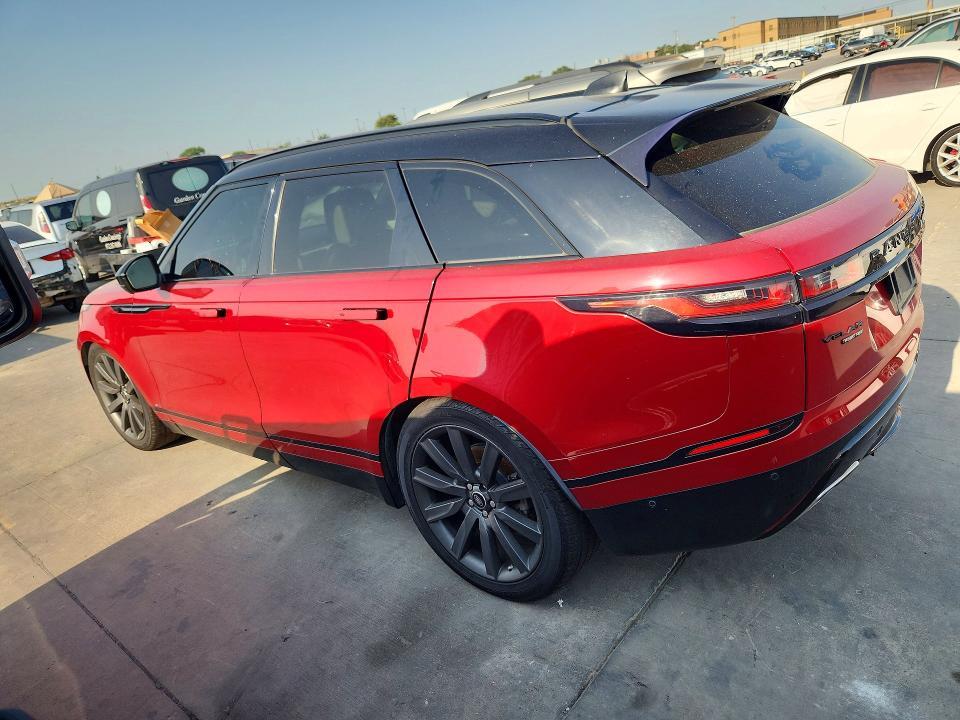 SALYM2RV6JA700241 2018 Land Rover Range Rover photo no. 2