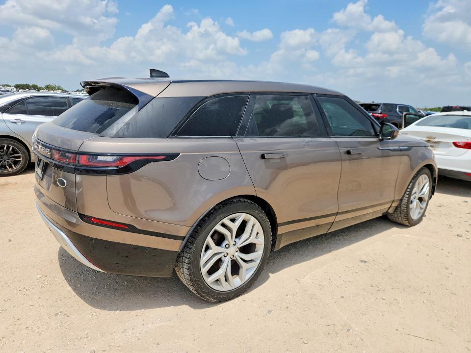 SALYC2RV8JA702723 2018 Land Rover Range Rover photo no. 3