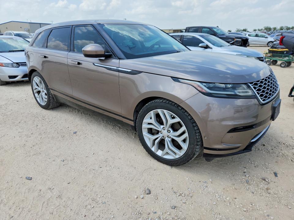 SALYC2RV8JA702723 2018 Land Rover Range Rover photo no. 4