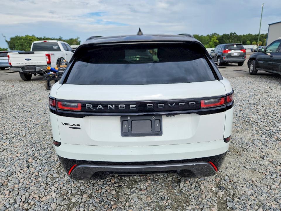 SALYL2RX6JA749010 2018 Land Rover Range Rover photo no. 6