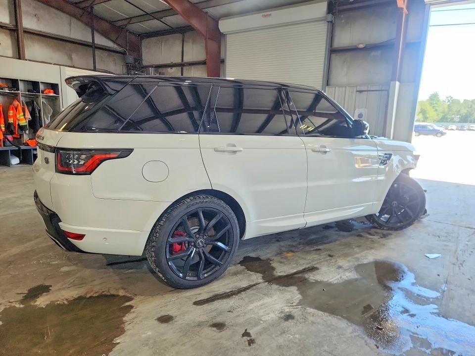 SALWR2RE9KA824692 2019 Land Rover Range Rover photo no. 3