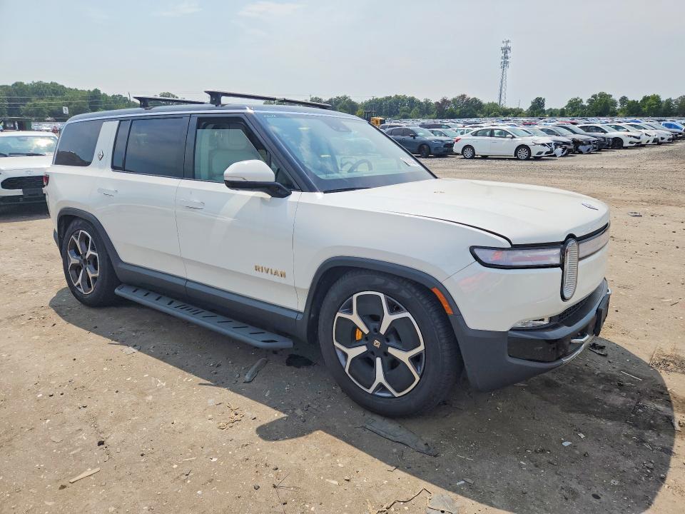 7PDSGABA2PN014357 2023 Rivian R1S photo no. 4