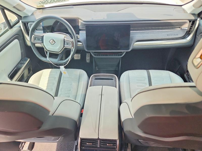7PDSGABA2PN014357 2023 Rivian R1S photo no. 8