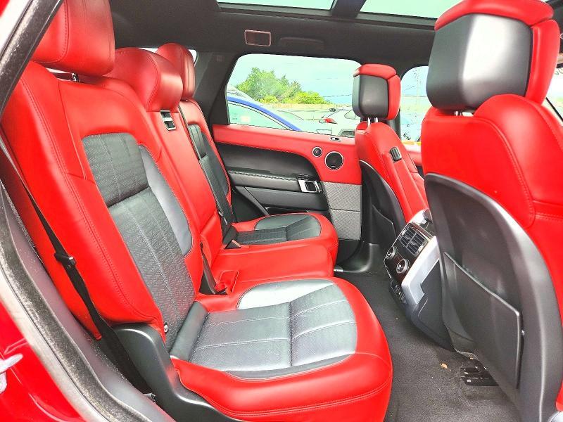 2018 Land Rover Range Rover — VIN SALWV2SV3JA698124, фото 11