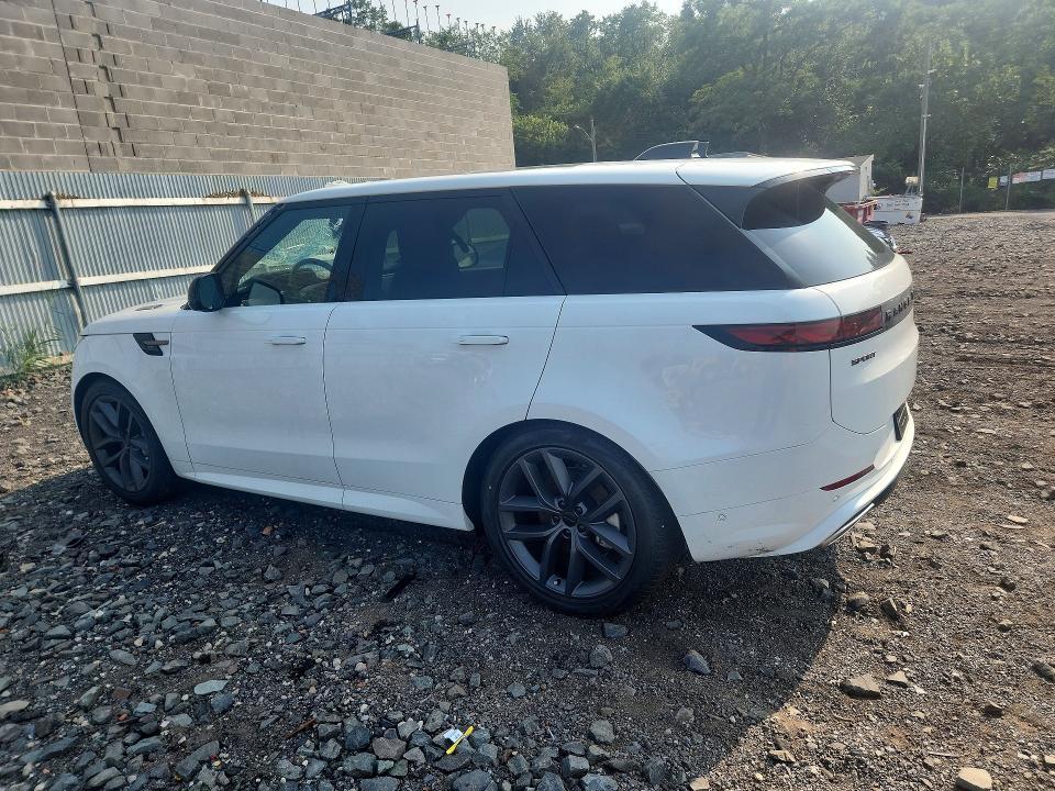 2026 Land Rover Range Rover — VIN SAL1L9FU3TA638048, şəkil 2
