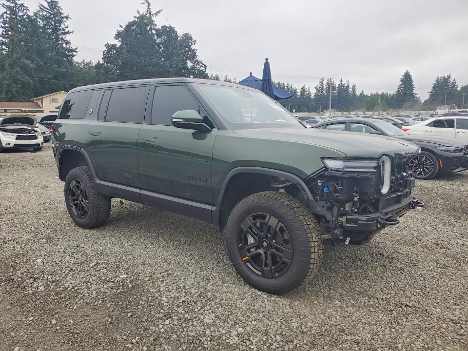 7PDSGBBAXSN065538 2025 Rivian R1S photo no. 4