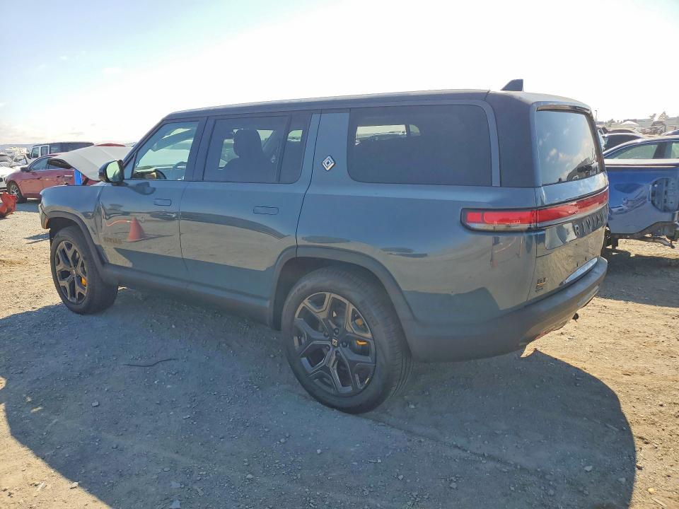7PDSGCBPXSN062987 2025 Rivian R1S photo no. 2