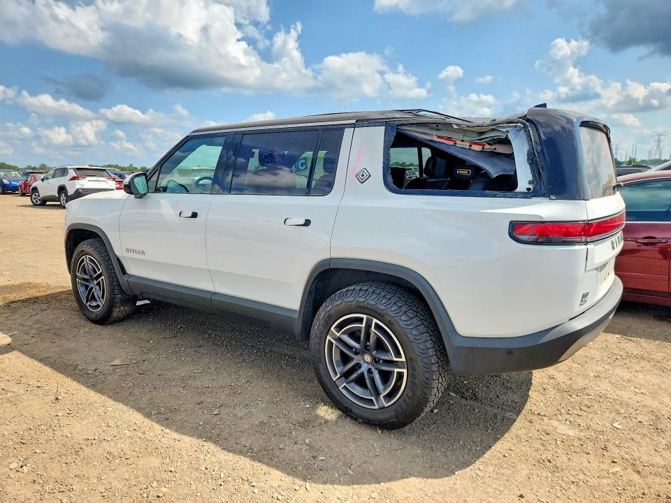 7PDSGBBA4SN045883 2025 Rivian R1S photo no. 2