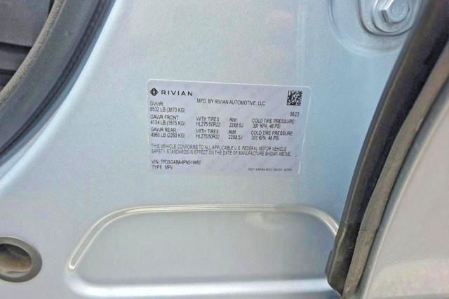 7PDSGABA4PN019950 2023 Rivian R1S photo no. 10