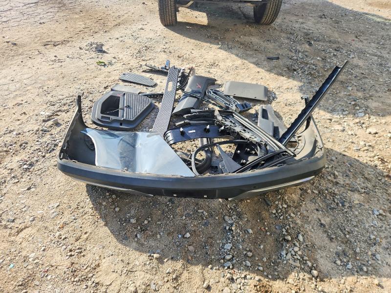 7FCTGAAA4NN007561 2022 Rivian R1T photo no. 12
