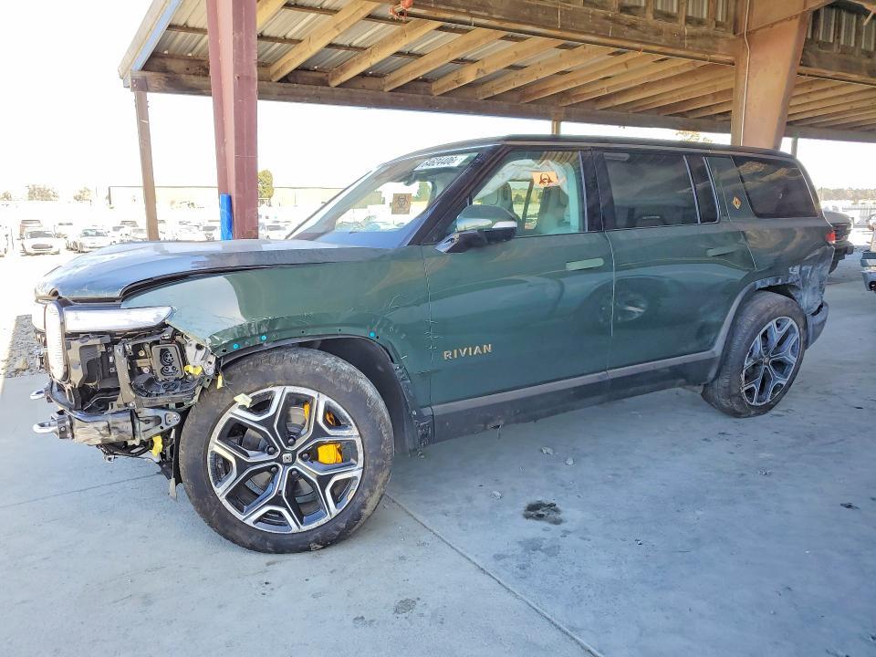 7PDSGABA1PN030162 2023 Rivian R1S photo no. 1