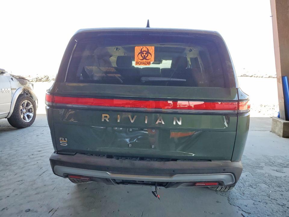 7PDSGABA1PN030162 2023 Rivian R1S photo no. 6
