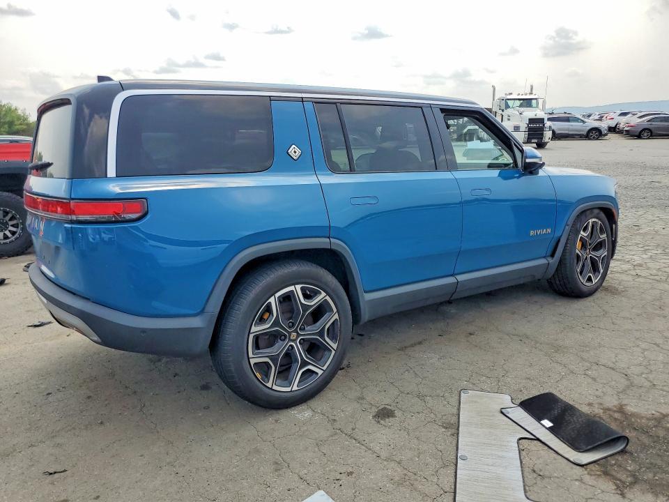 2023 Rivian R1S — VIN 7PDSGABL0PN008526, şəkil 3
