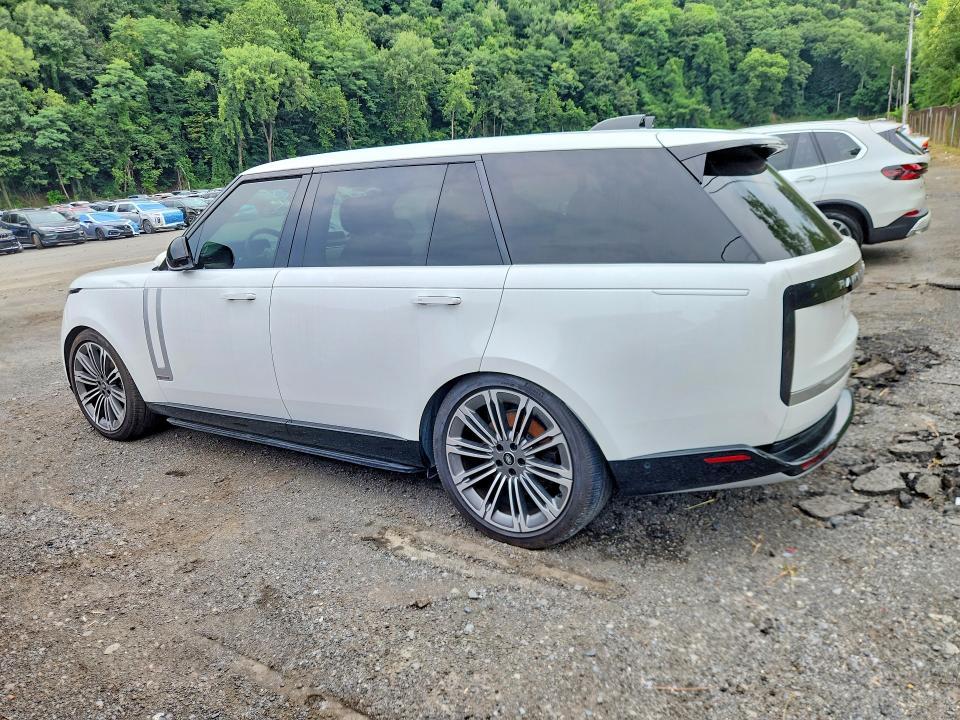 SALK1BE94SA322963 2025 Land Rover Range Rover photo no. 2