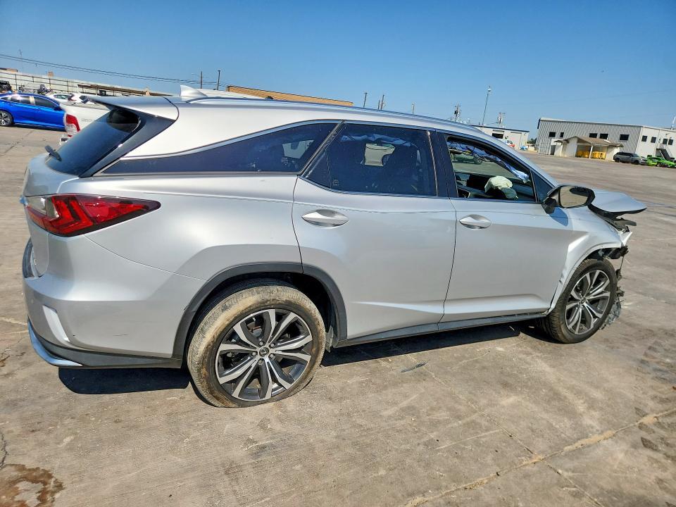 JTJDZKCA9J2012013 2018 Lexus RX photo no. 3