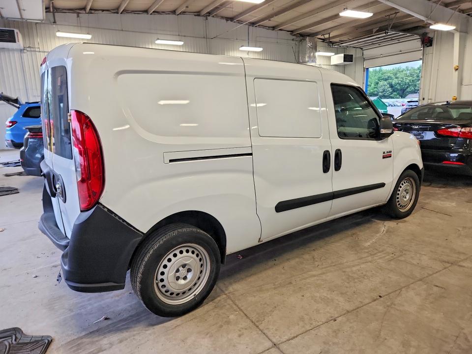 2016 RAM Promaster — VIN ZFBERFAT4G6B37219, şəkil 3