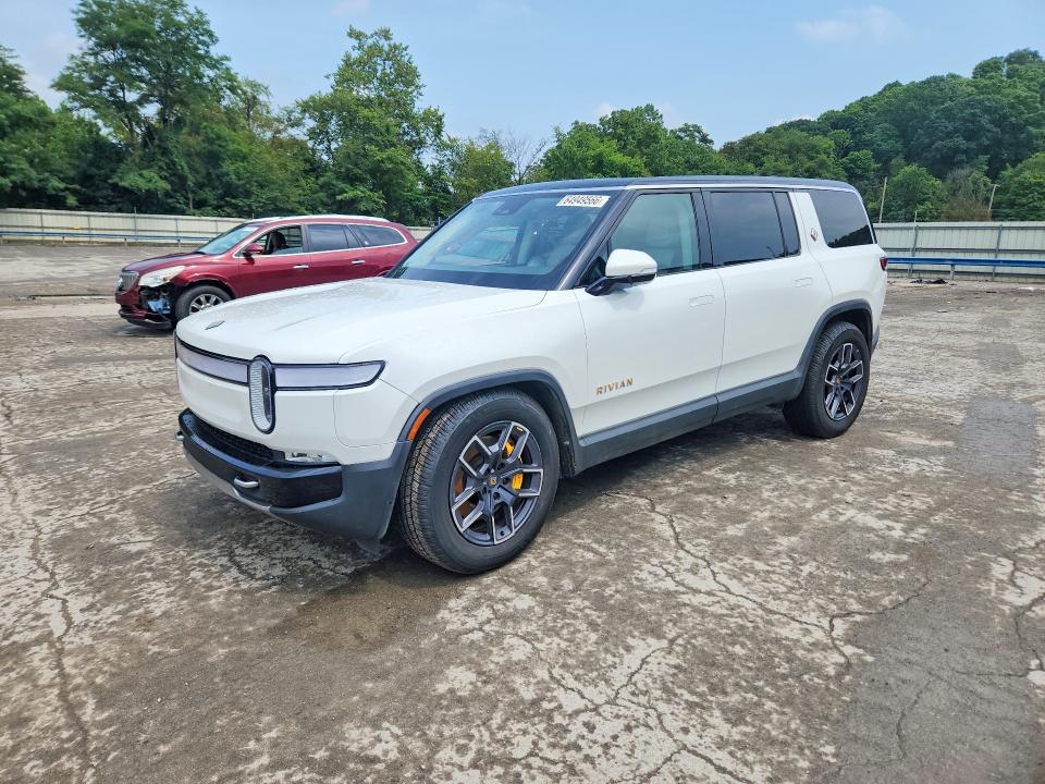 7PDSGABA3PN019549 2023 Rivian R1S photo no. 1