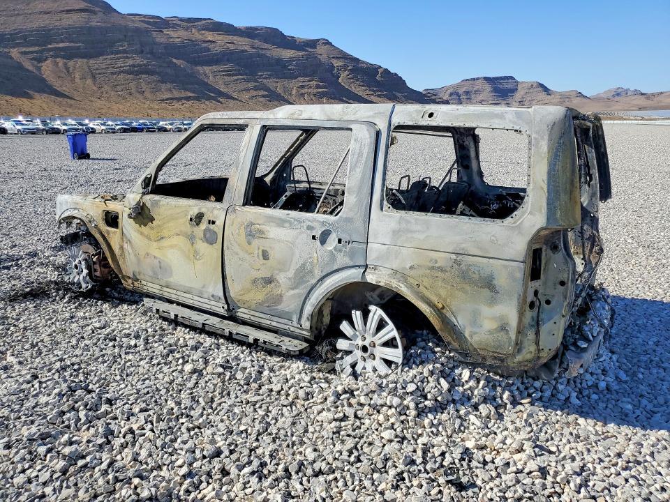 2016 Land Rover LR4 — VIN SALAG2V62GA796918, фото 2