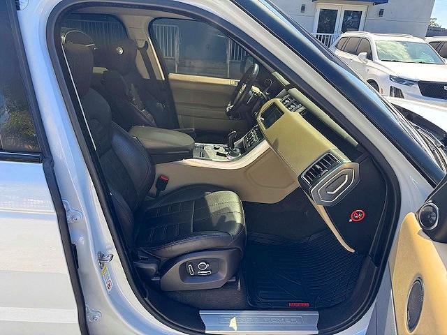 SALWV2FV4HA678579 2017 Land Rover Range Rover photo no. 7