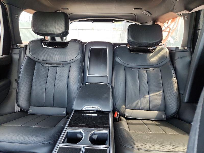 SALKZBF90SA261716 2025 Land Rover Range Rover photo no. 10