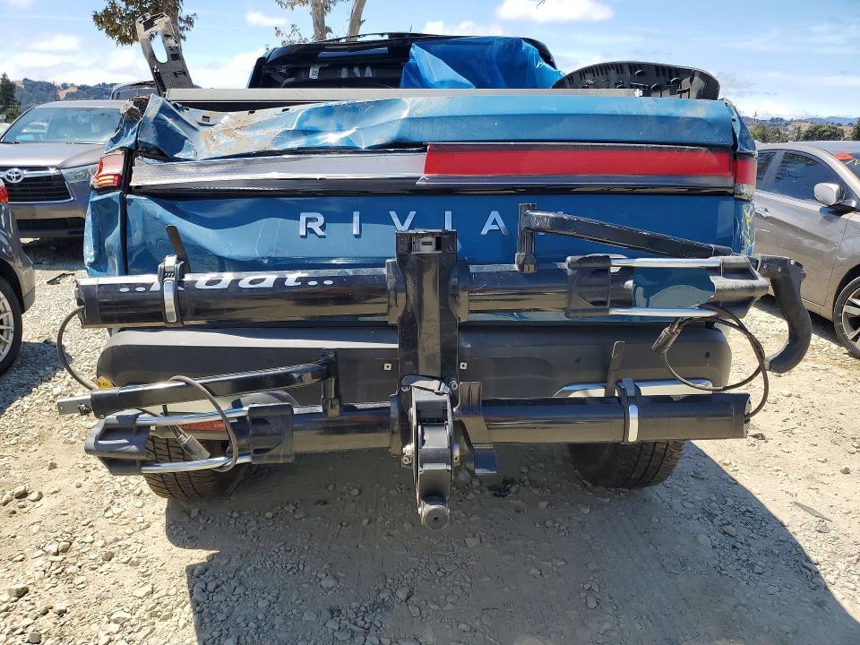 7FCTGAAL4NN000353 2022 Rivian R1T photo no. 6