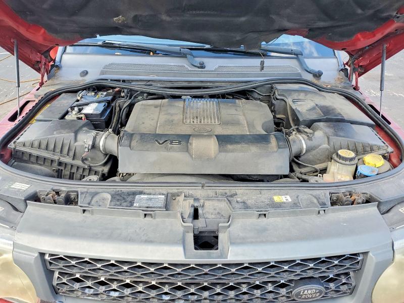 SALSF2D42BA700415 2011 Land Rover Range Rover photo no. 12