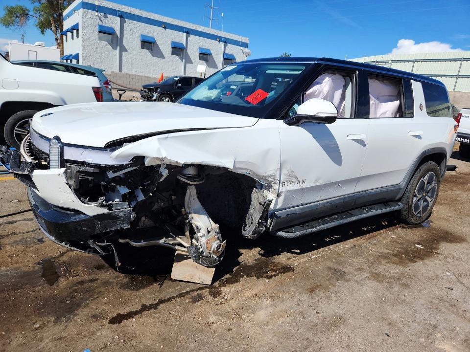 7PDSGBBA9RN030029 2024 Rivian R1S photo no. 1