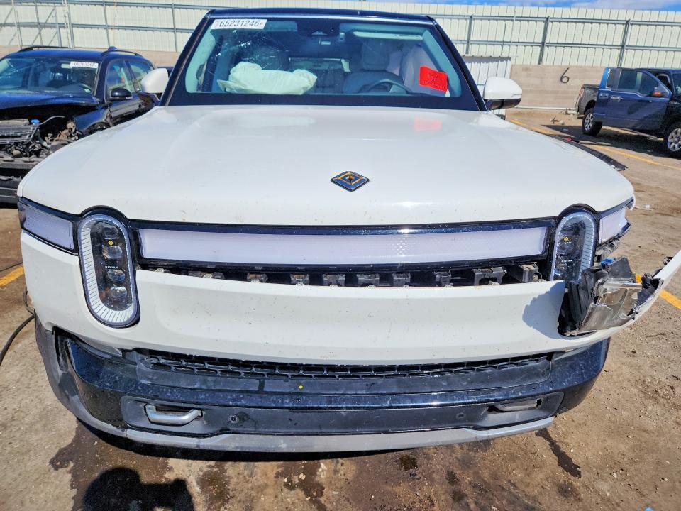 7PDSGBBA9RN030029 2024 Rivian R1S photo no. 5