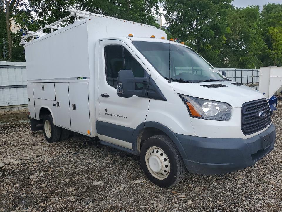 1FDBF6ZM7HKA84832 2017 Ford Transit photo no. 4