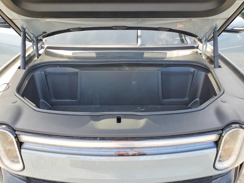 7PDSGBBA1SN047509 2025 Rivian R1S photo no. 12