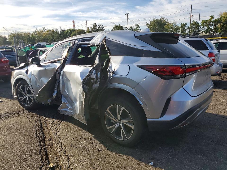 2T2BBMCA9PC009628 2023 Lexus RX photo no. 2