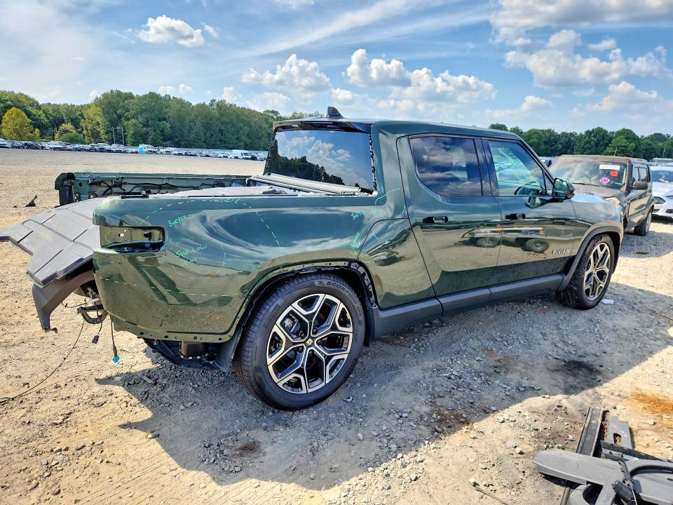 2025 Rivian R1T — VIN 7FCTGBAA1SN039773, фото 3