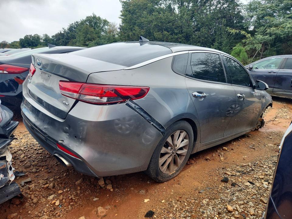 2016 KIA Optima — VIN 5XXGU4L39GG066393, şəkil 3