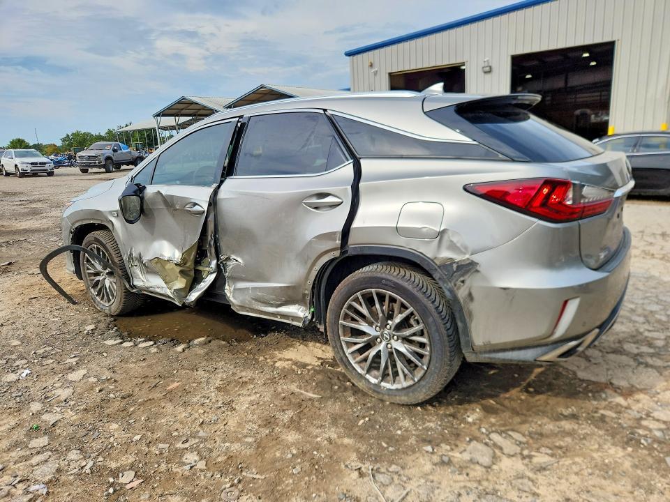 2T2BZMCA2JC161043 2018 Lexus RX photo no. 2