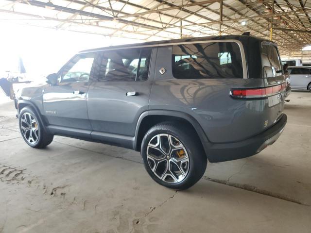 7PDSGABA9PN007163 2023 Rivian R1S photo no. 2