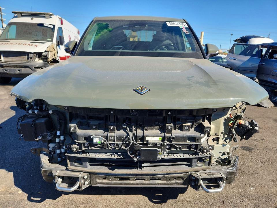 7FCTGAAL5NN001186 2022 Rivian R1T photo no. 5