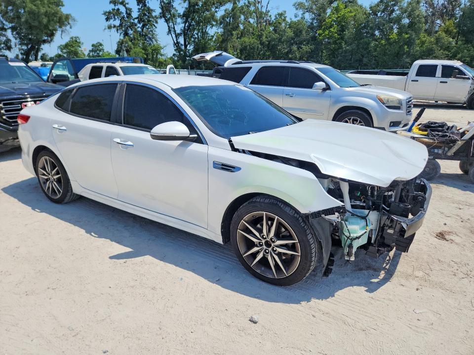 5XXGU4L39GG078317 2016 KIA Optima photo no. 4