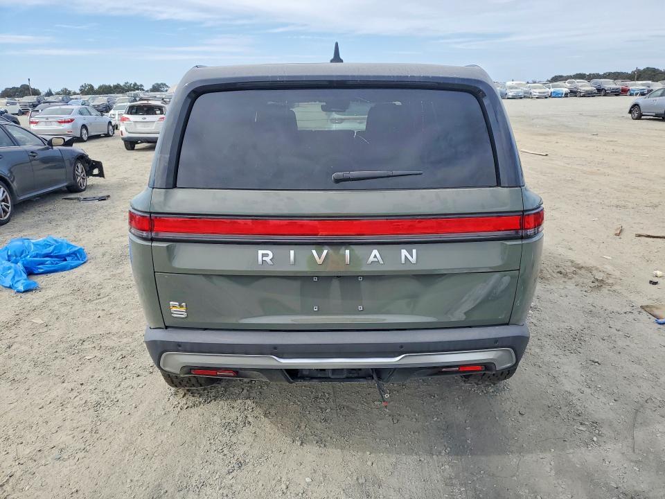 7PDSGABL0NN000990 2022 Rivian R1S photo no. 6